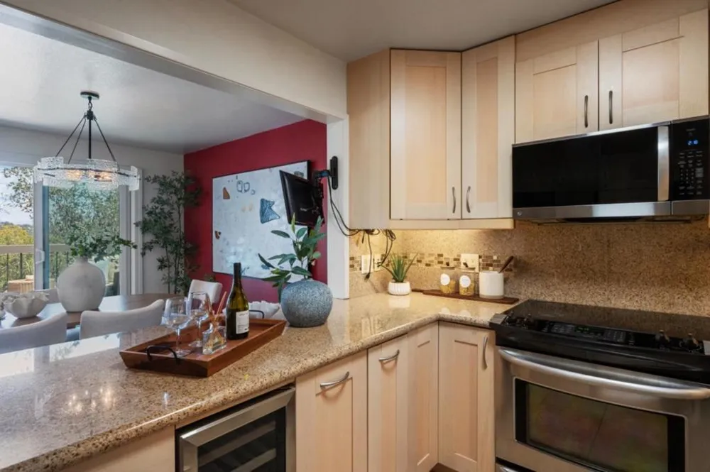 2391 Lyall Way Belmont, CA 94002