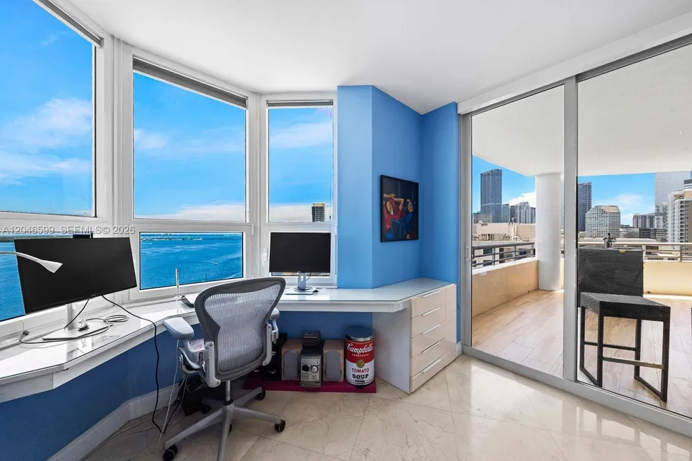 808 Brickell Key Dr #1808 Miami, FL 33131