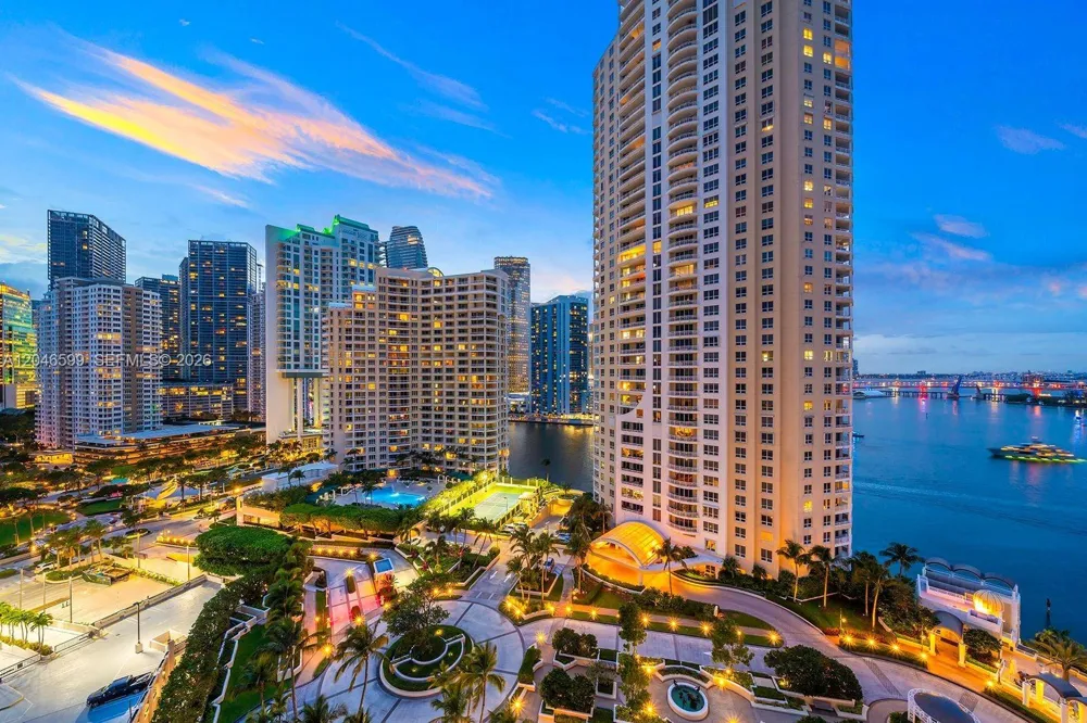 808 Brickell Key Dr #1808 Miami, FL 33131