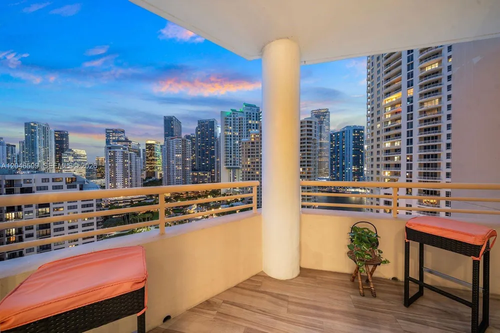 808 Brickell Key Dr #1808 Miami, FL 33131