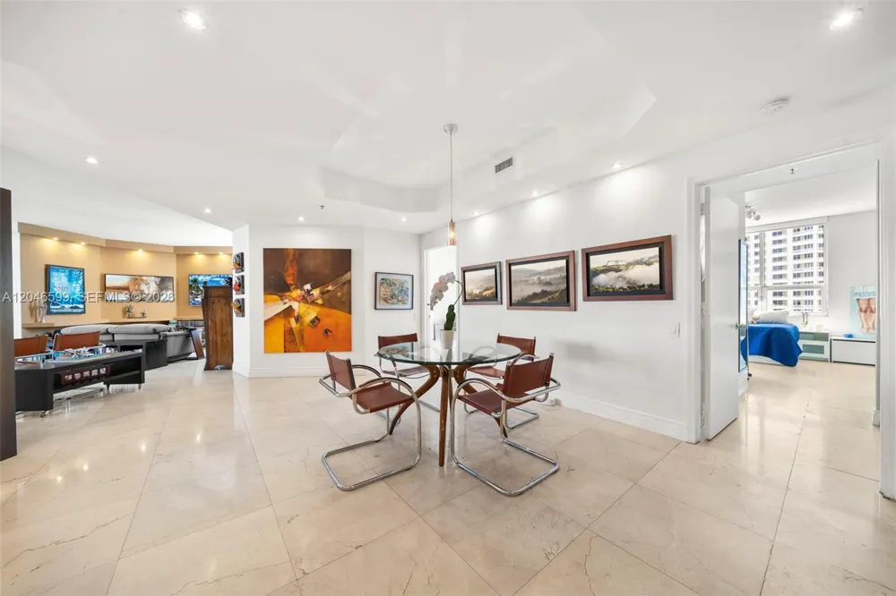 808 Brickell Key Dr #1808 Miami, FL 33131