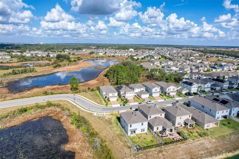 857 scrub oak hammock rd Davenport, FL 33837