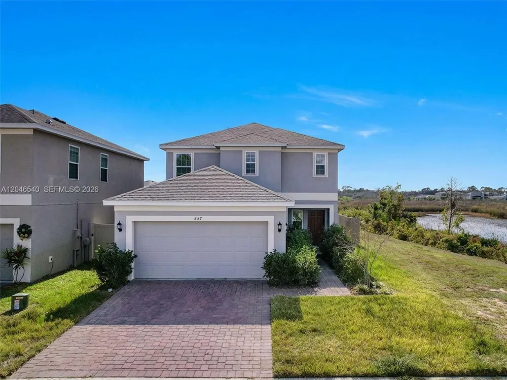 857 scrub oak hammock rd Davenport, FL 33837