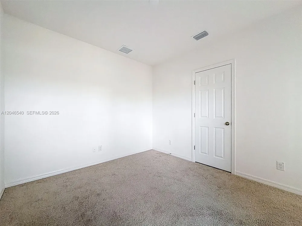 857 scrub oak hammock rd Davenport, FL 33837