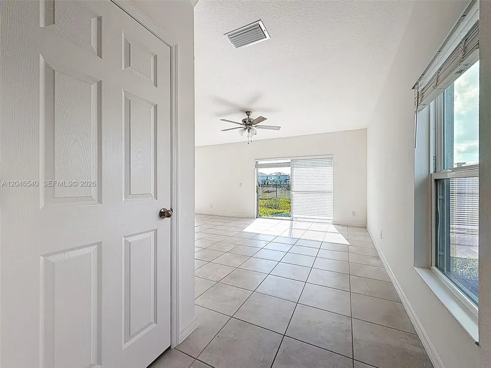 857 scrub oak hammock rd Davenport, FL 33837