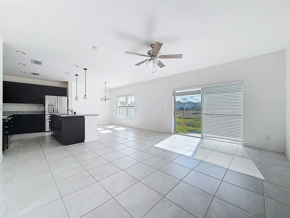 857 scrub oak hammock rd Davenport, FL 33837