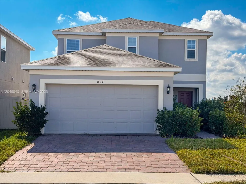 857 scrub oak hammock rd Davenport, FL 33837