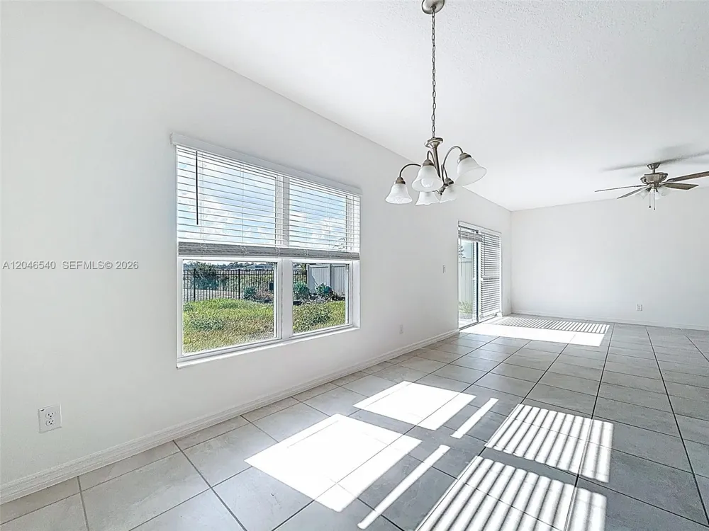 857 scrub oak hammock rd Davenport, FL 33837