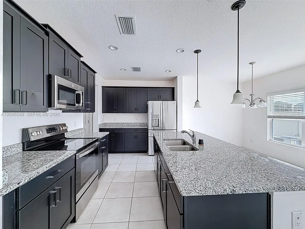 857 scrub oak hammock rd Davenport, FL 33837