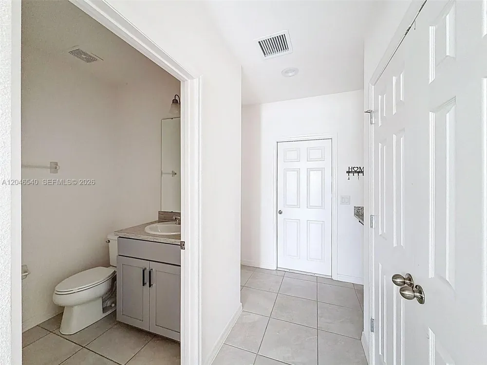 857 scrub oak hammock rd Davenport, FL 33837