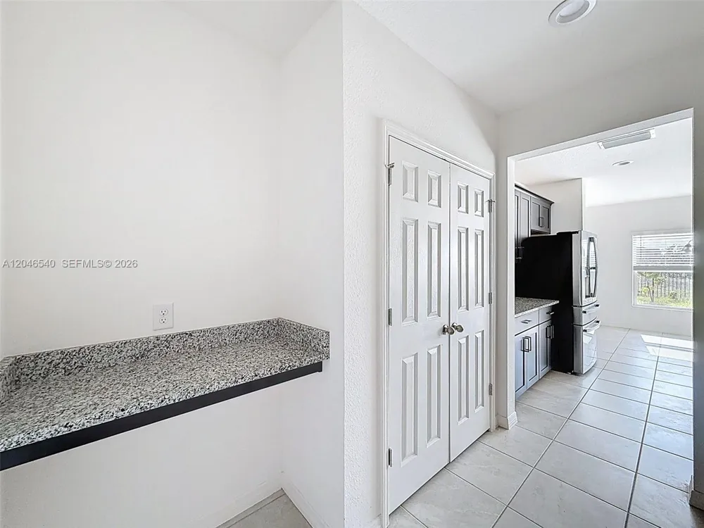 857 scrub oak hammock rd Davenport, FL 33837