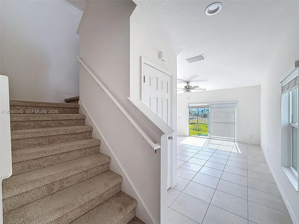 857 scrub oak hammock rd Davenport, FL 33837