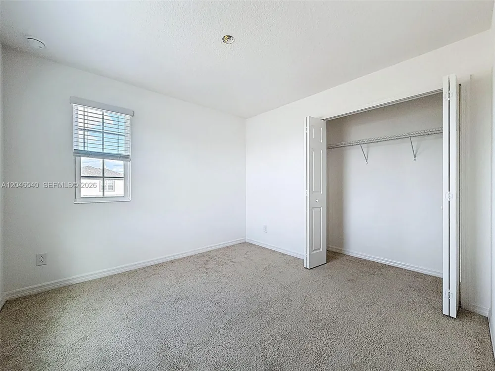 857 scrub oak hammock rd Davenport, FL 33837