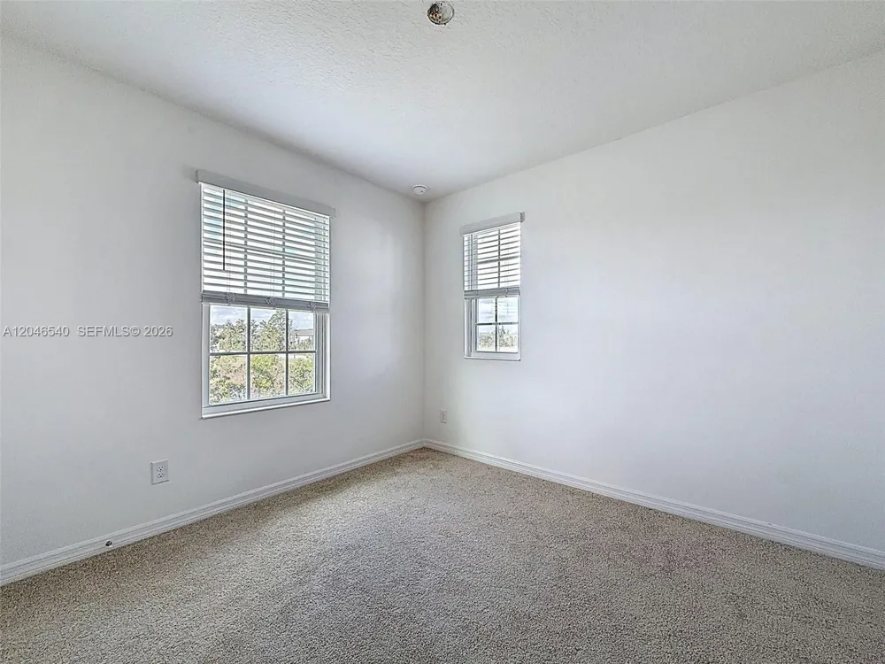 857 scrub oak hammock rd Davenport, FL 33837