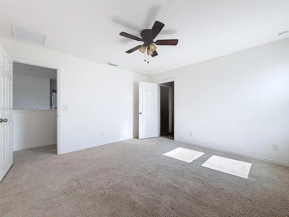 857 scrub oak hammock rd Davenport, FL 33837