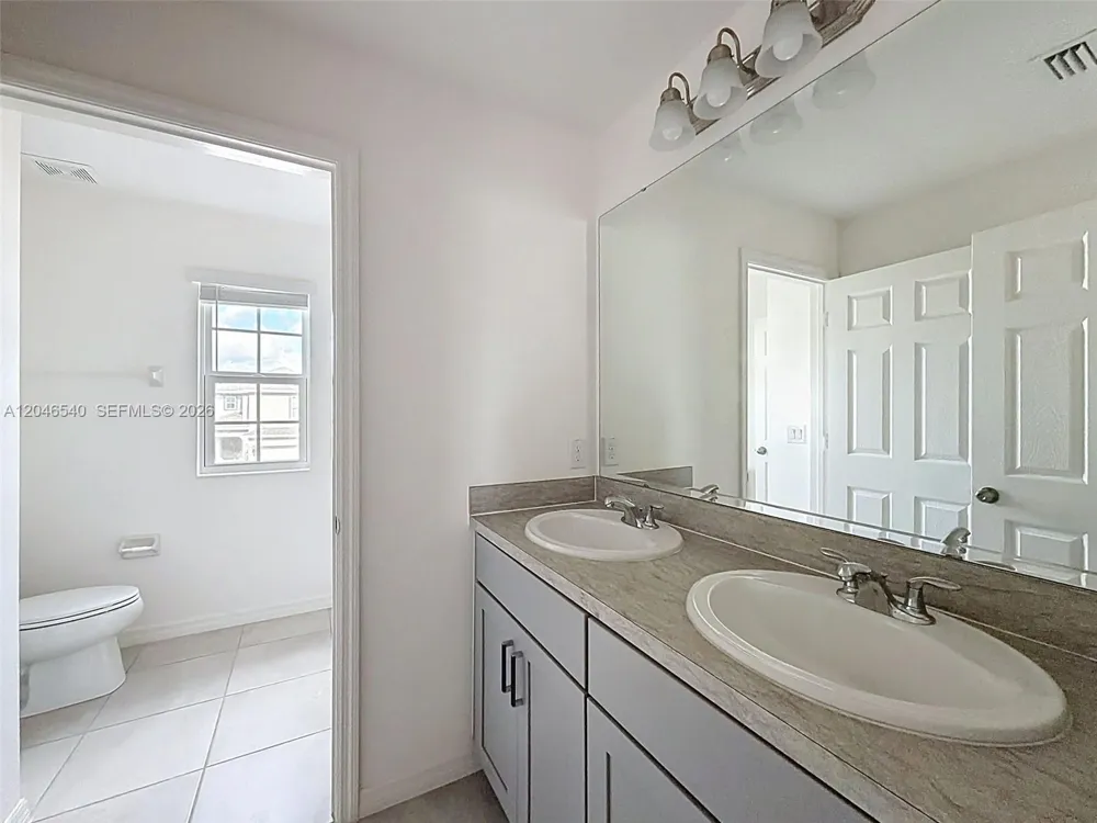 857 scrub oak hammock rd Davenport, FL 33837
