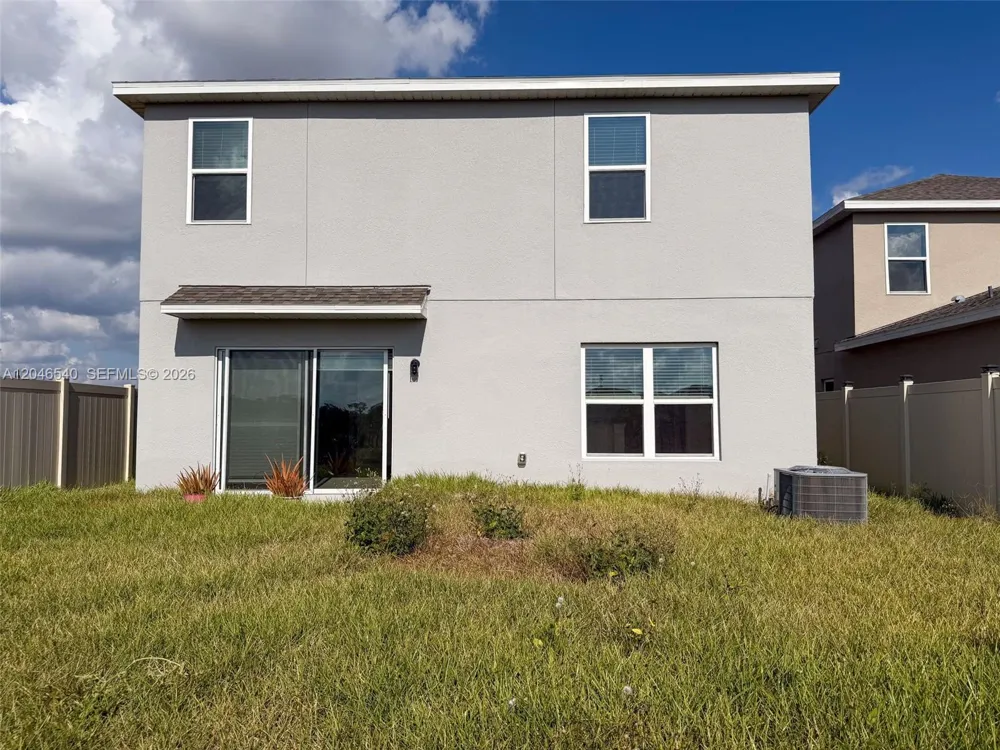 857 scrub oak hammock rd Davenport, FL 33837