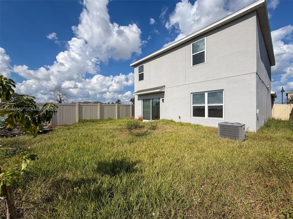 857 scrub oak hammock rd Davenport, FL 33837