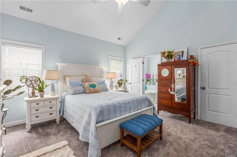 6604 Springfield Village Lane Clemmons, NC 27012