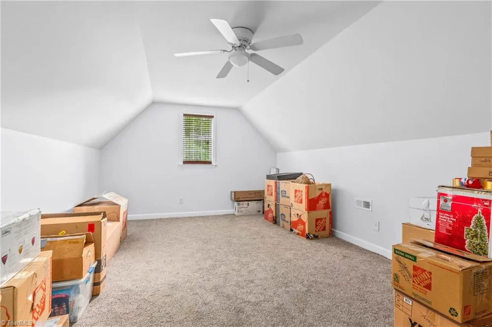 6604 Springfield Village Lane Clemmons, NC 27012