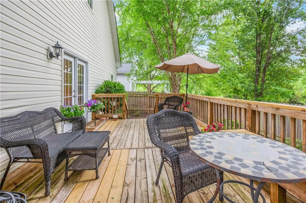 6604 Springfield Village Lane Clemmons, NC 27012