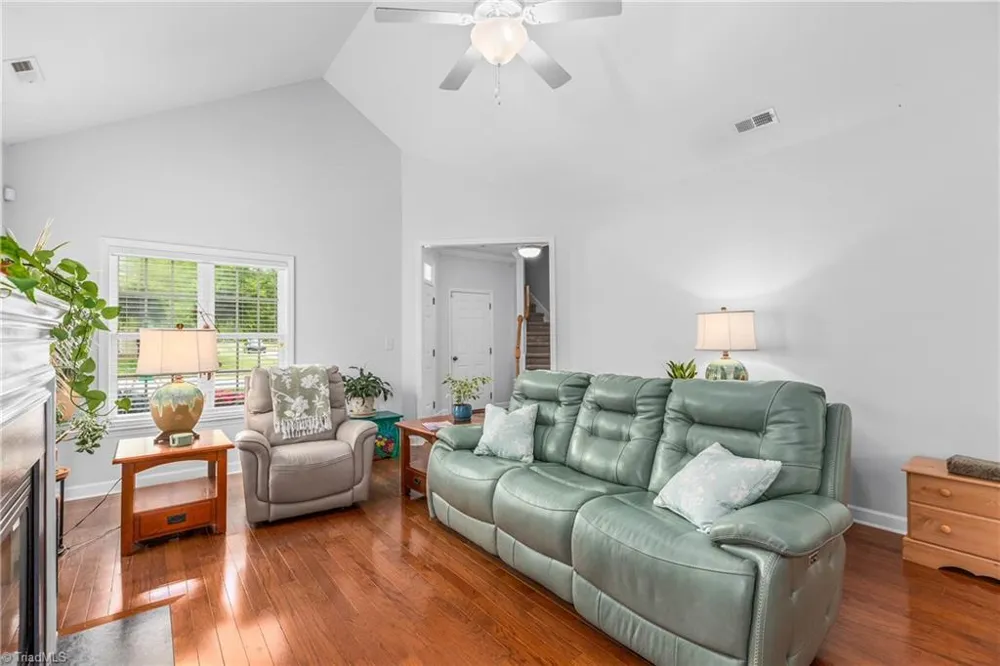 6604 Springfield Village Lane Clemmons, NC 27012
