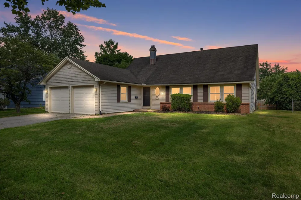 4942 Butler Drive Troy City, MI 48085