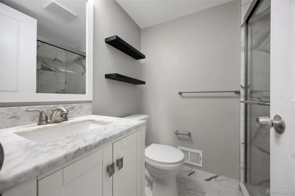 4942 Butler Drive Troy City, MI 48085