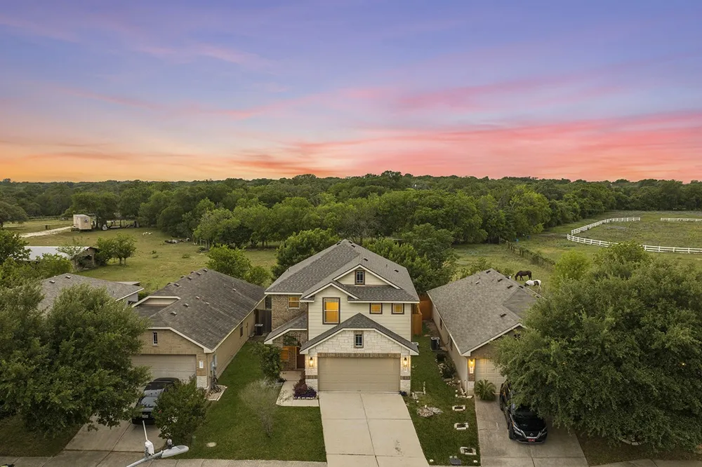 11328 Ashbrook Drive Manchaca, TX 78652