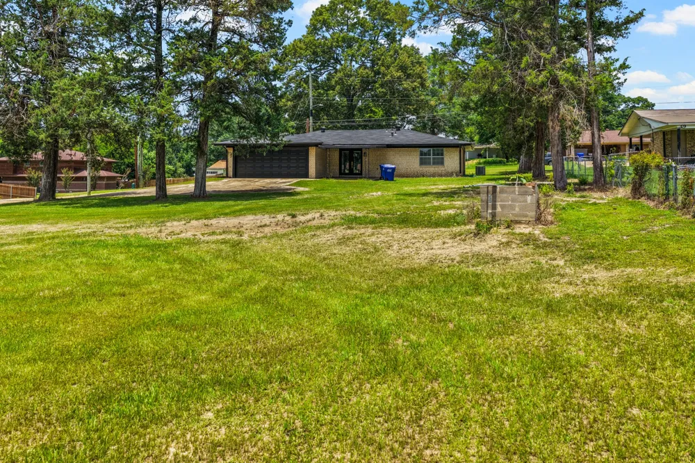607 W Campbell Road Linden, TX 75563
