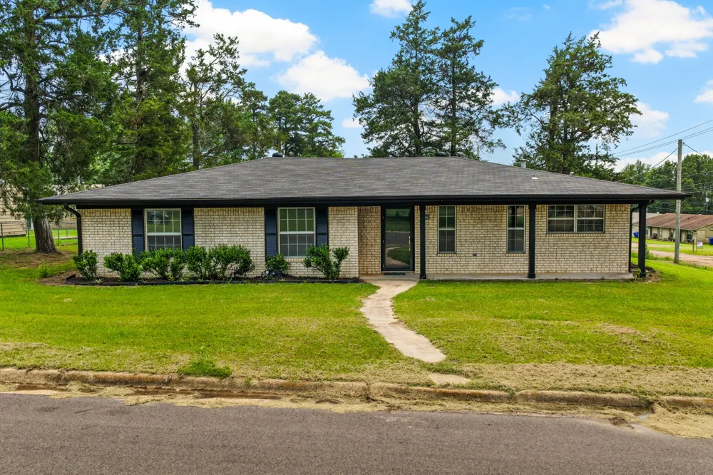 607 W Campbell Road Linden, TX 75563