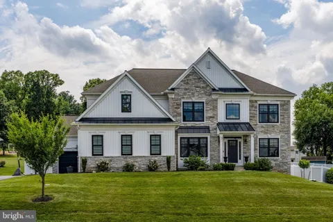 331 CARDINAL COURT