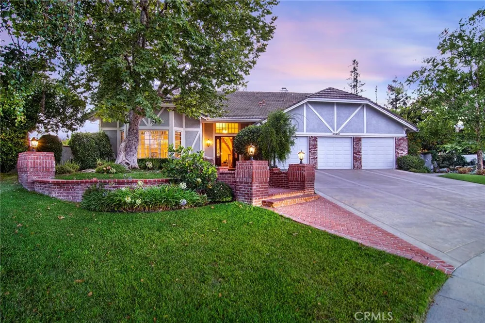 29450 Cambridge Court Agoura Hills, CA 91301