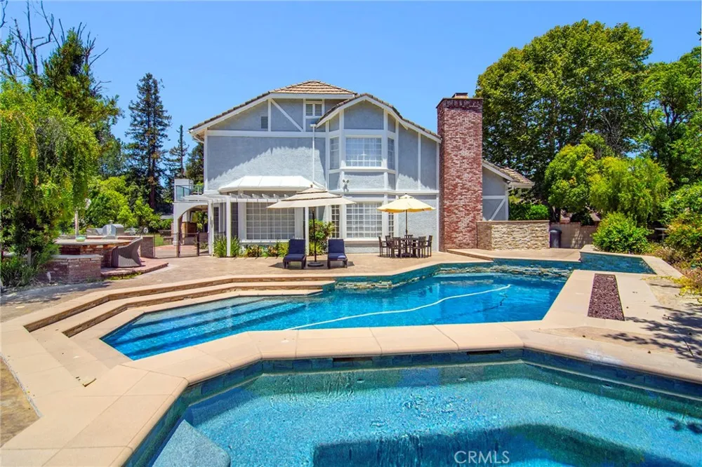 29450 Cambridge Court Agoura Hills, CA 91301