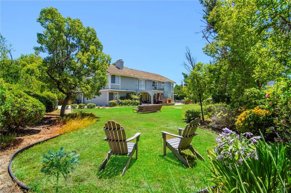 29450 Cambridge Court Agoura Hills, CA 91301