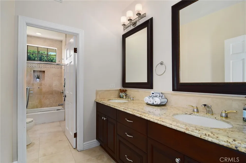 29450 Cambridge Court Agoura Hills, CA 91301