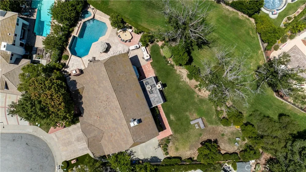 29450 Cambridge Court Agoura Hills, CA 91301