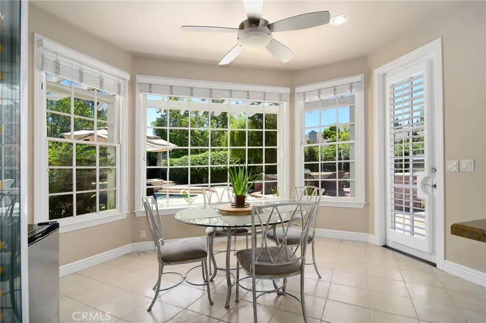 29450 Cambridge Court Agoura Hills, CA 91301