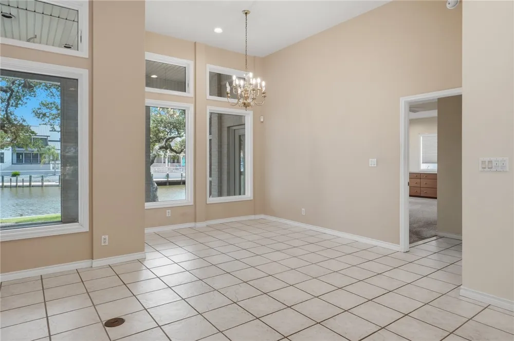 2513 Turkey Neck Cir Rockport, TX 78382