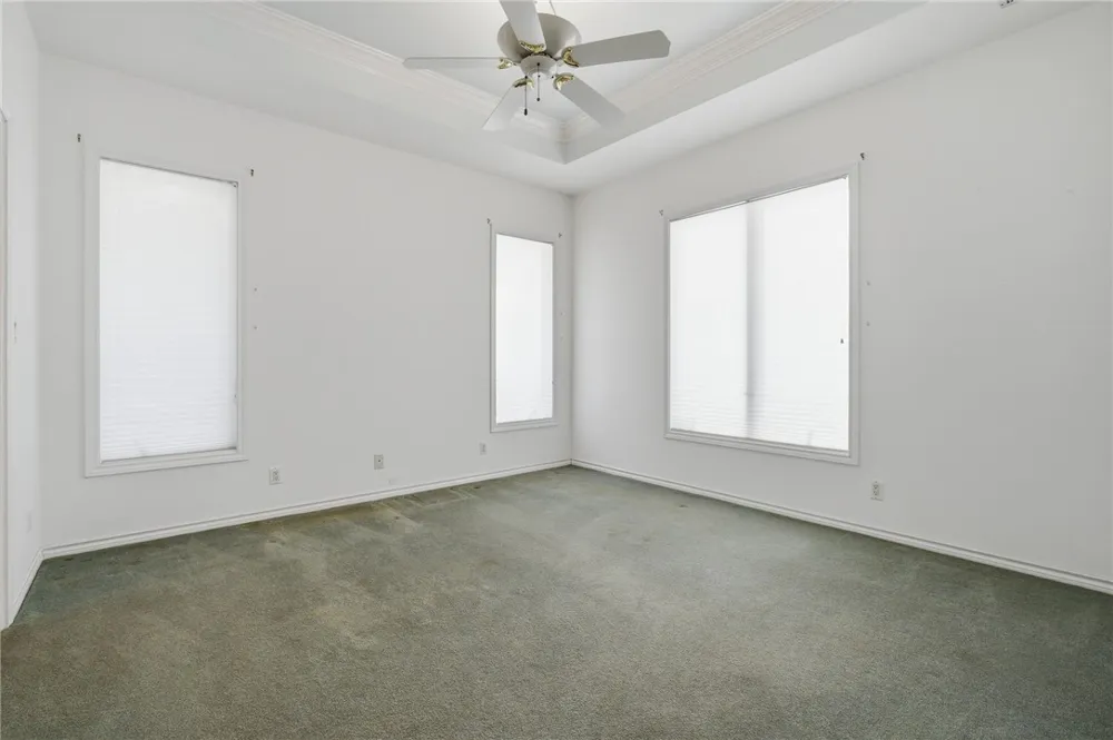 2513 Turkey Neck Cir Rockport, TX 78382