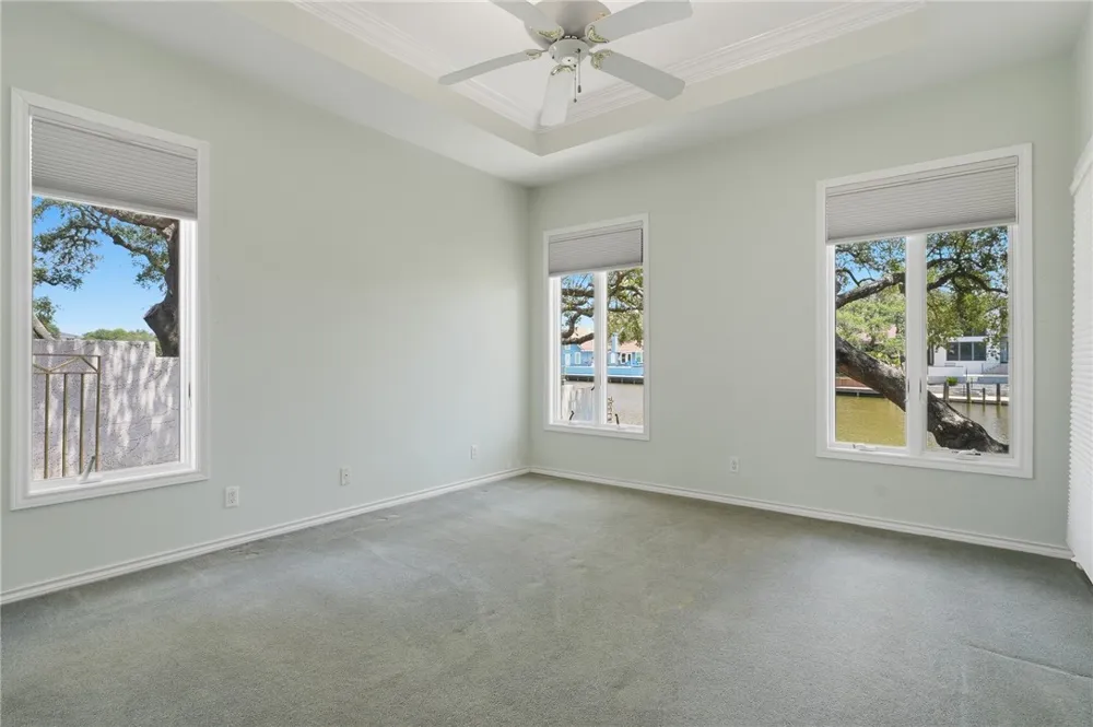 2513 Turkey Neck Cir Rockport, TX 78382
