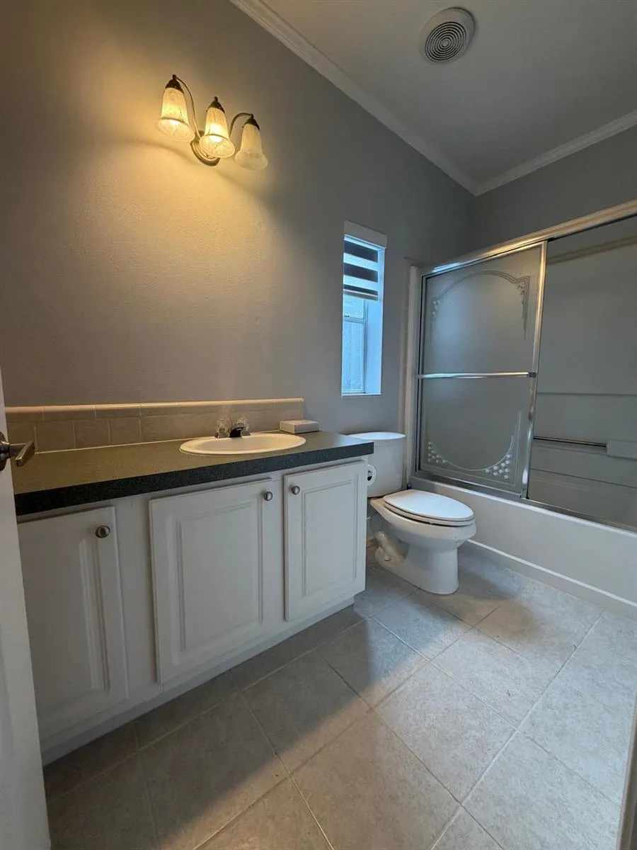 4165 3rd Court Atlantis, FL 33462