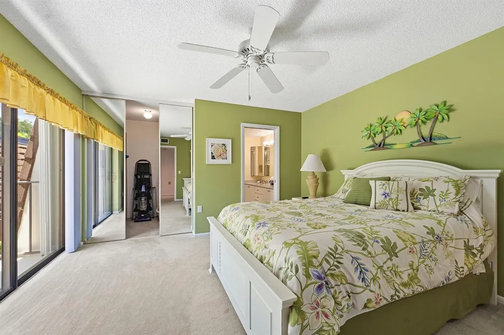 2716 27th Court Jupiter, FL 33477