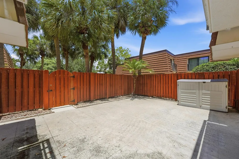 2716 27th Court Jupiter, FL 33477