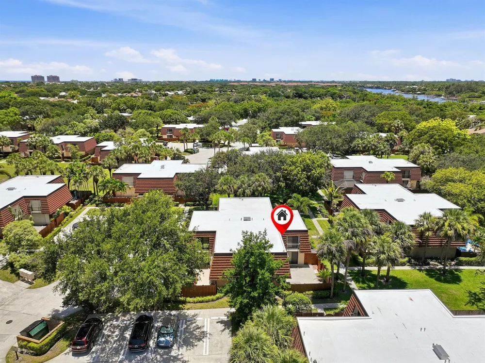 2716 27th Court Jupiter, FL 33477