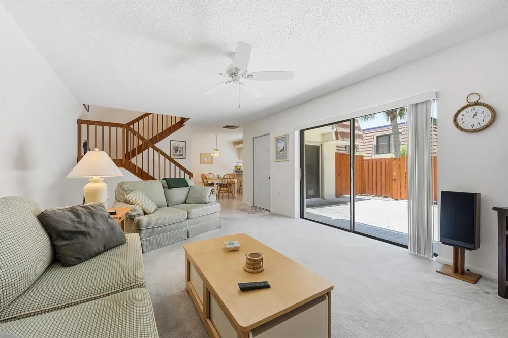 2716 27th Court Jupiter, FL 33477