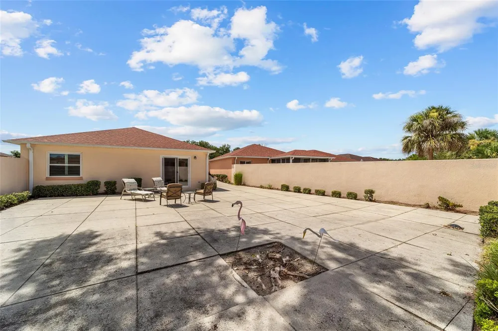 911 MEDIRA DRIVE Lady Lake, FL 32159