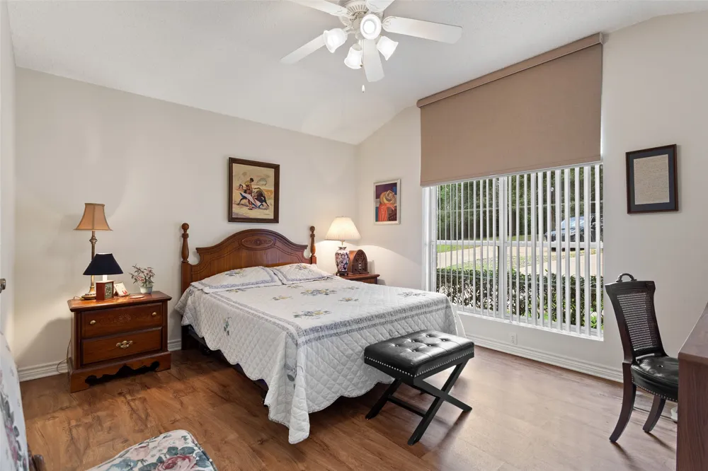212 E Hideaway Lane Hideaway, TX 75771