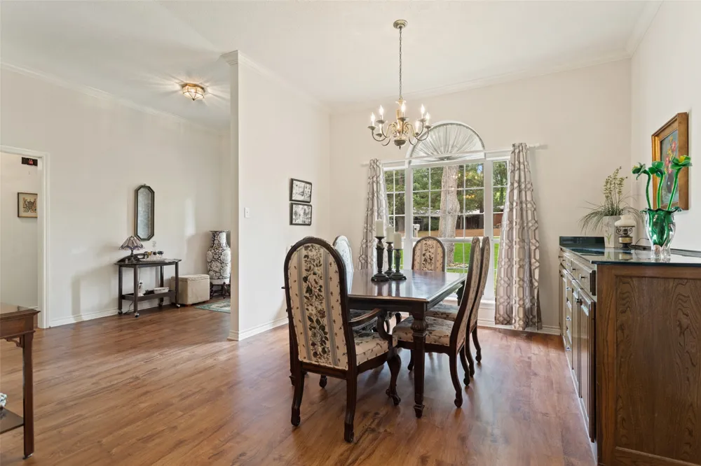 212 E Hideaway Lane Hideaway, TX 75771