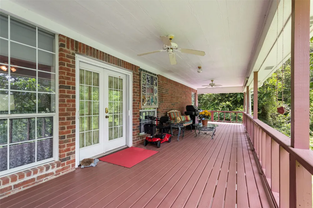 212 E Hideaway Lane Hideaway, TX 75771